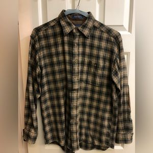 Vintage plaid Pendleton wool flannel, size M